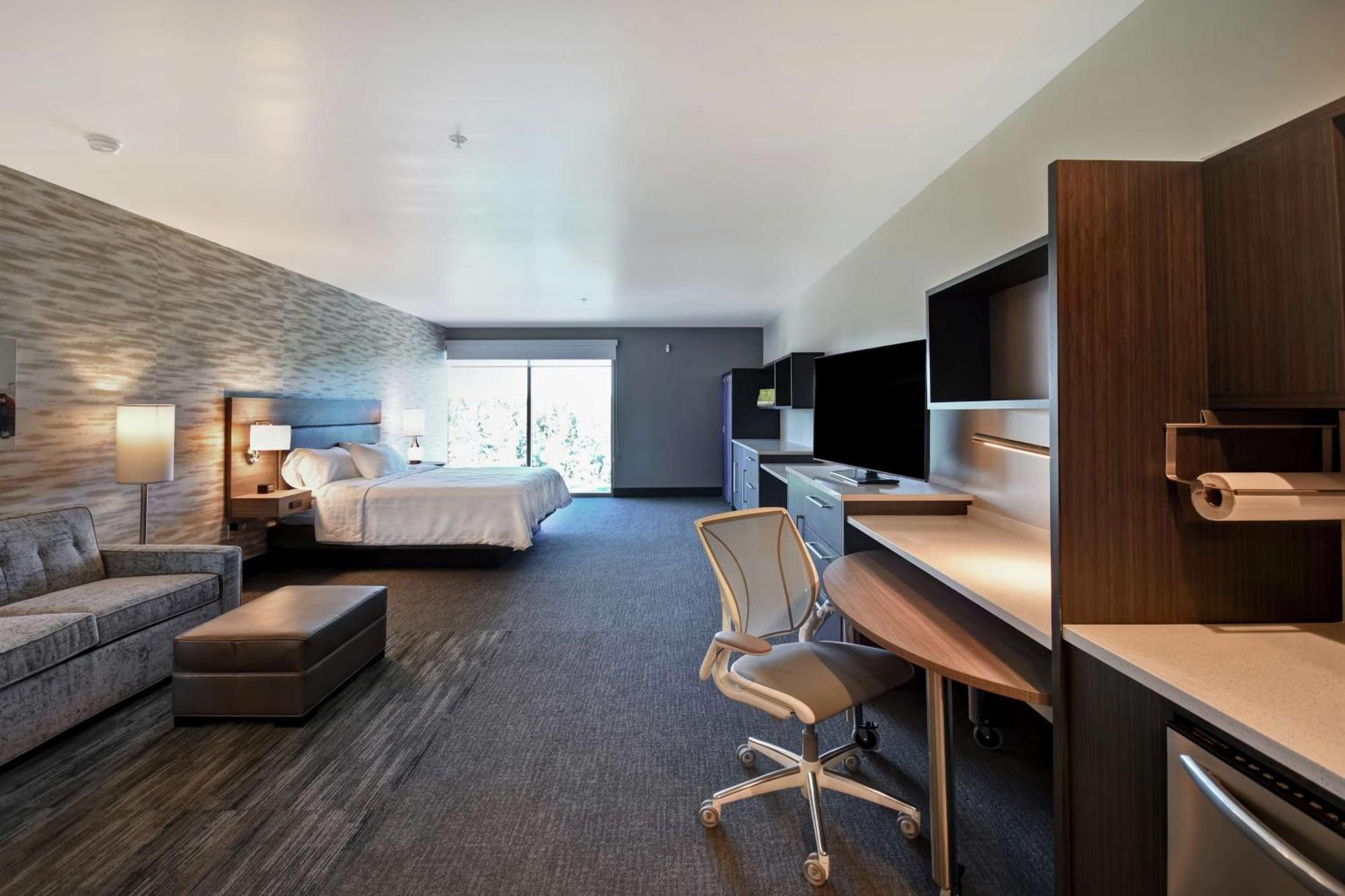 Home2 By Hilton Los Angeles